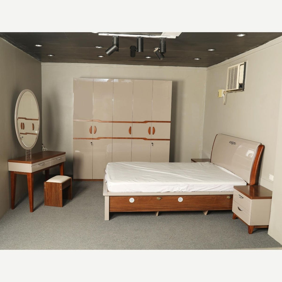 B-1702 BEDROOM SET 1.8M KING SIZE